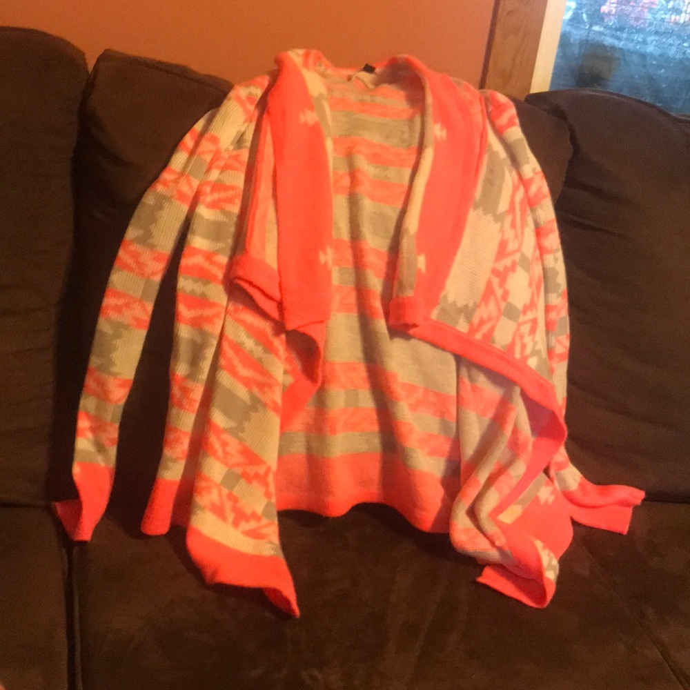 Pink and Gray Pattern Drape Cardigan